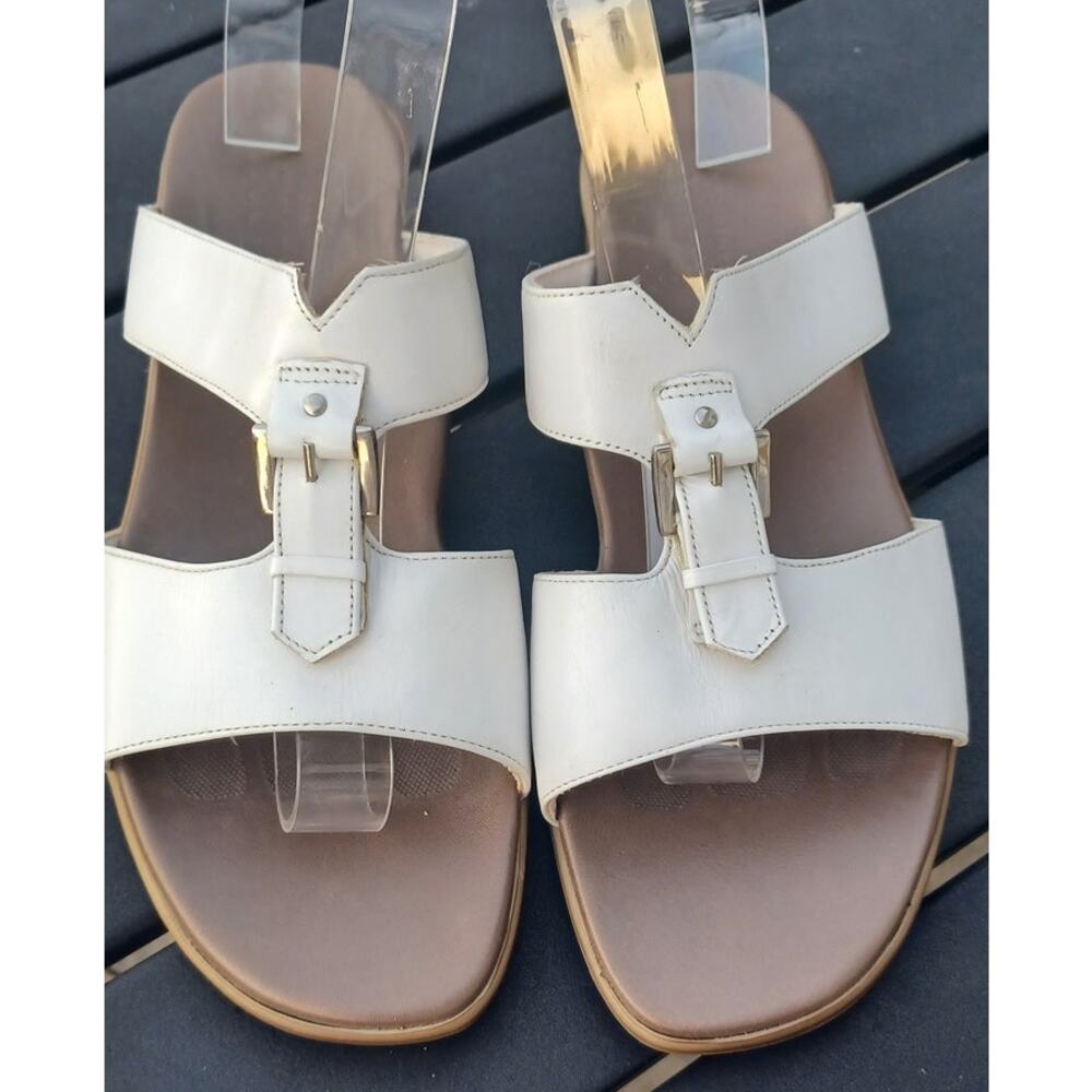 Munro American Ivory Comfort Slide Sandals Women 8.5 Wide Low Heel - Picture 3 of 9